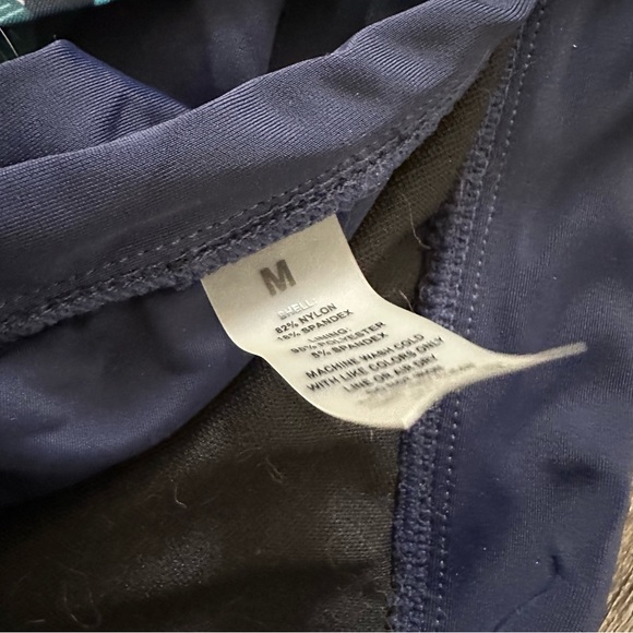 High waisted bikini size Medium - Picture 9 of 10